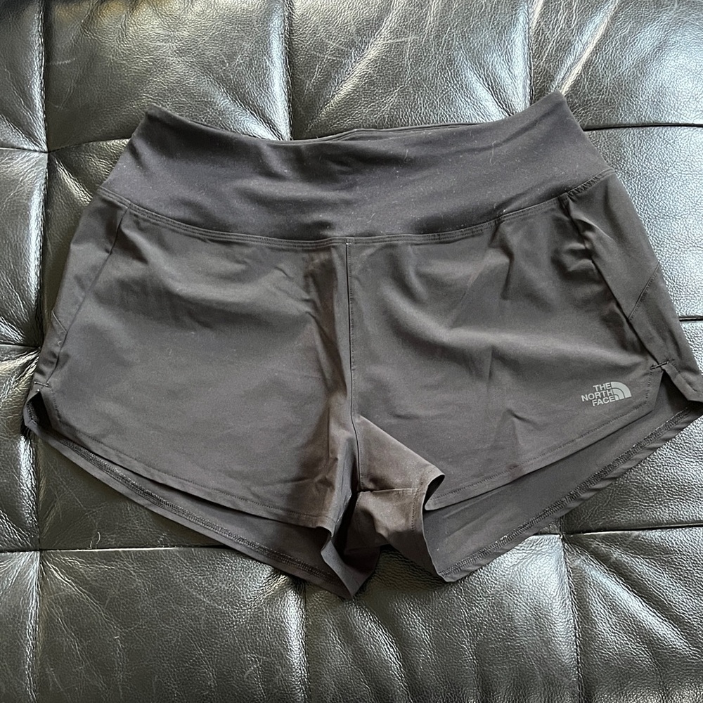 The North Face Women's Black 2”Shorts